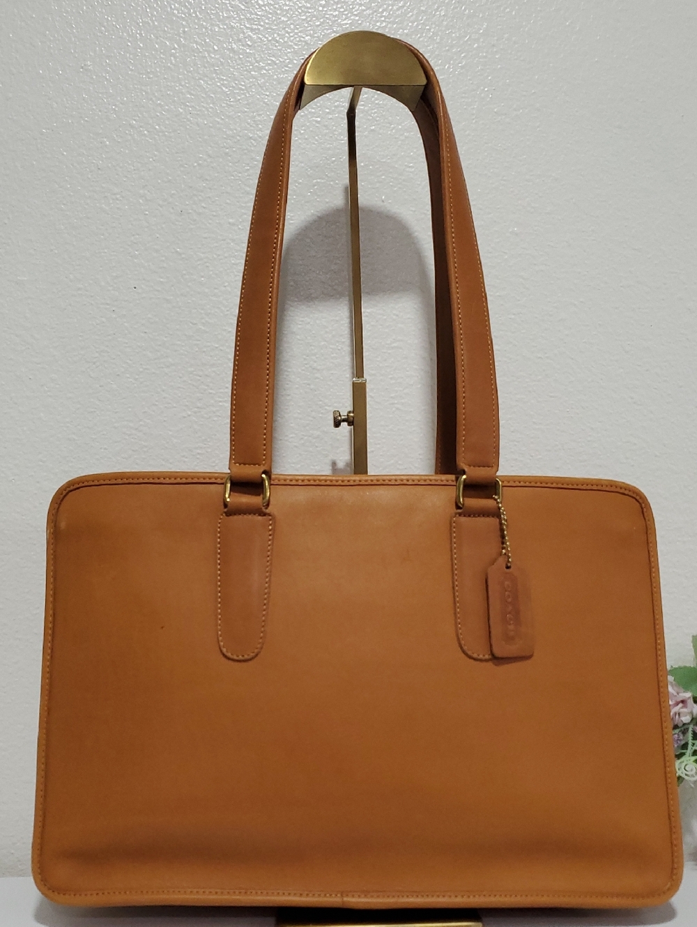 RARE VINTAGE Coach Marketing Leather Tote in British Tan 🤎